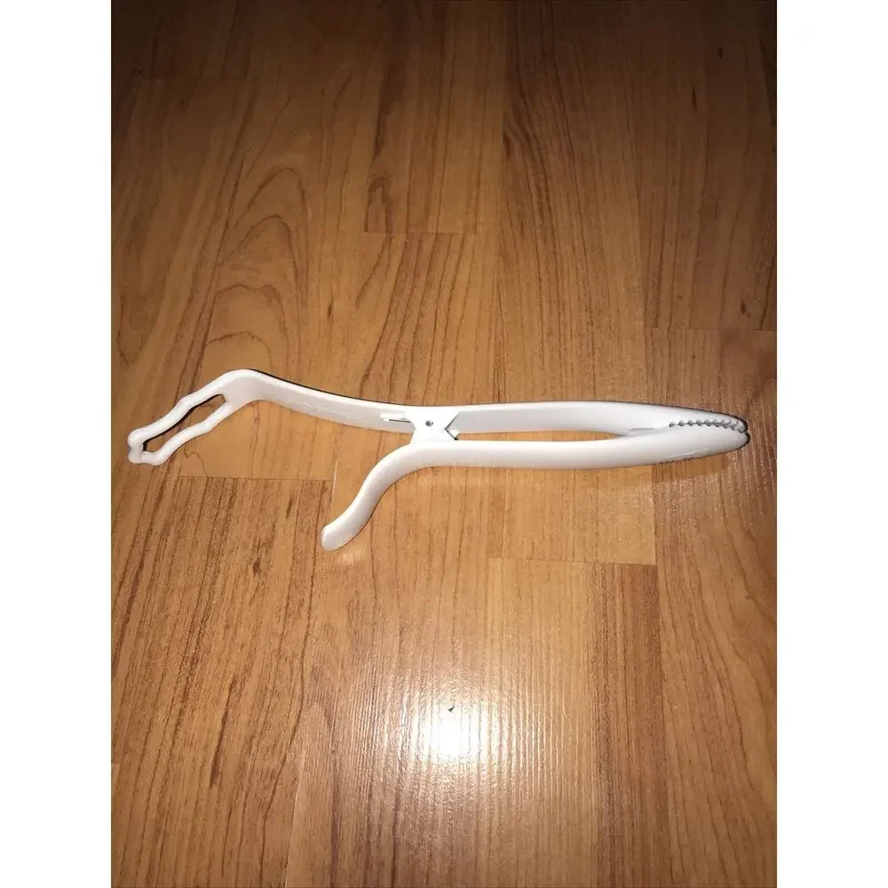 Pampered Chef white tongs large clip‎ 9.5